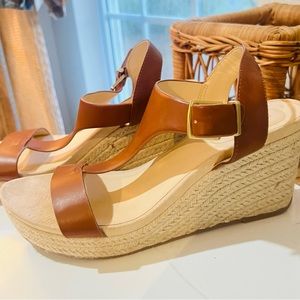 NWOT Kenneth Cole Reaction Espadrille Wedges - Size 10